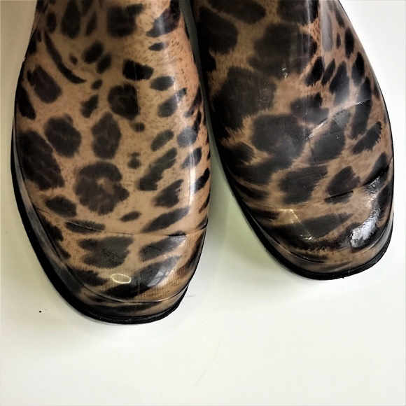 cheetah print hunter rain boots